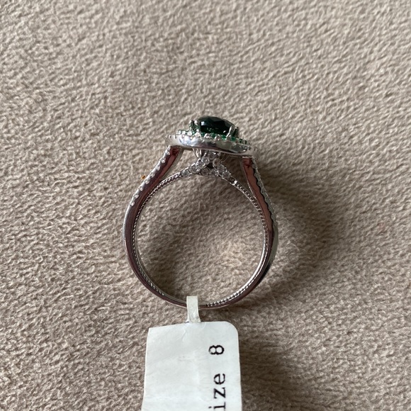 Faux Emerald Halo Ring - Picture 3 of 4
